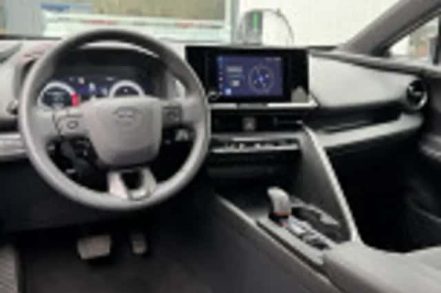 Toyota C hr (2025) thumbnail 36