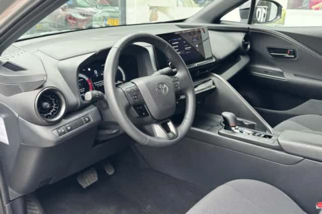 Toyota C hr (2025) thumbnail 57