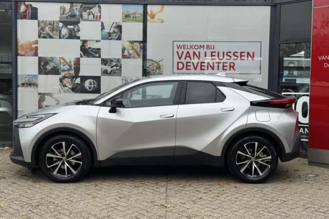 Toyota C hr (2025) thumbnail 9