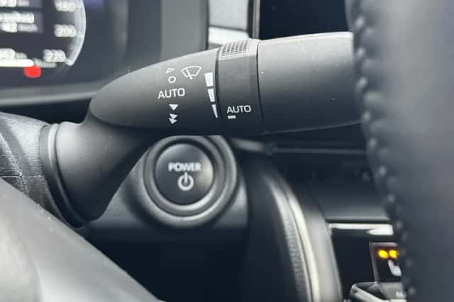 Toyota C hr (2025) thumbnail 11