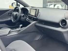 Toyota C hr (2025) thumbnail 13