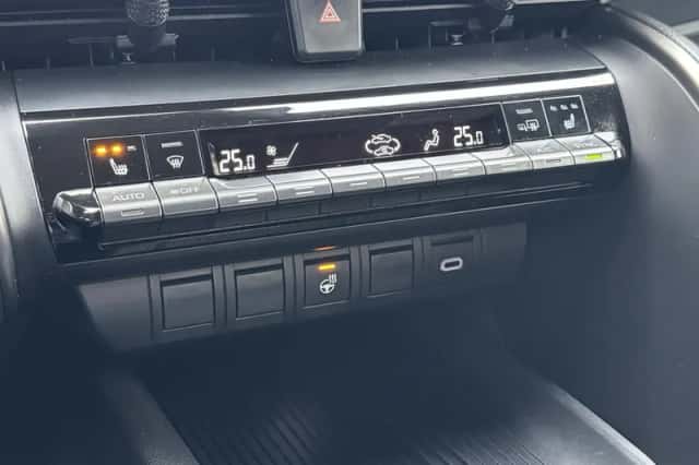 Toyota C hr (2025) thumbnail 26