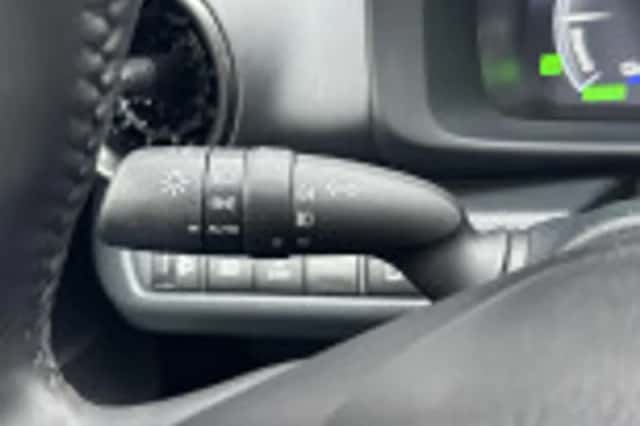 Toyota C hr (2025) thumbnail 37