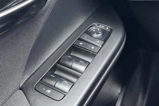 Toyota C hr (2025) thumbnail 72