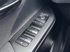 Toyota C hr (2025) thumbnail 10