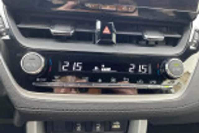 Toyota Corolla (2023) thumbnail 61