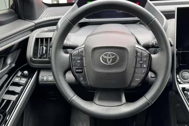 Toyota bZ4X (2025) thumbnail 19