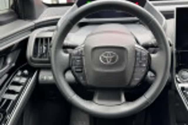 Toyota bZ4X (2025) thumbnail 40