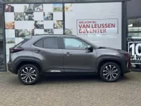 Toyota Yaris Cross (2025) thumbnail 4