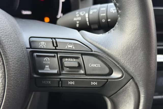 Toyota Yaris Cross (2025) thumbnail 18