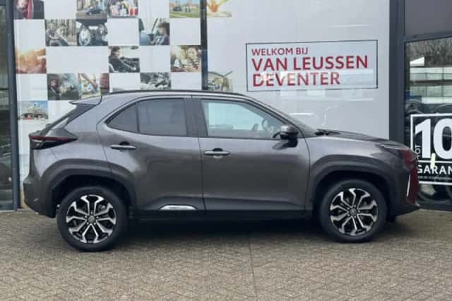 Toyota Yaris Cross (2025) thumbnail 54