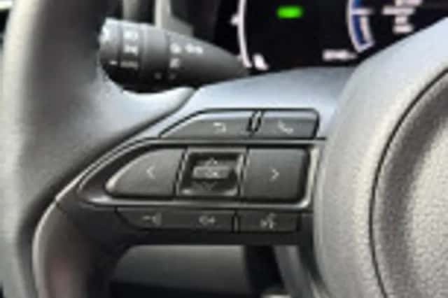 Toyota Yaris Cross (2025) thumbnail 35