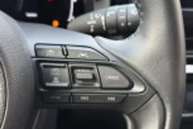 Toyota Yaris Cross (2025) thumbnail 36