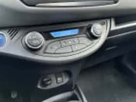Toyota Yaris (2017) thumbnail 56