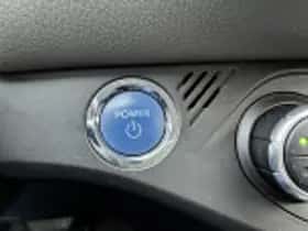 Toyota Yaris (2017) thumbnail 57