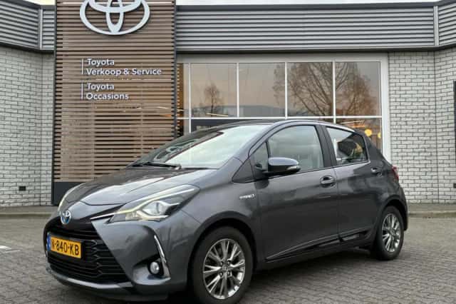 Toyota Yaris (2017) thumbnail 7