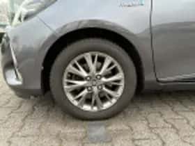 Toyota Yaris (2017) thumbnail 61