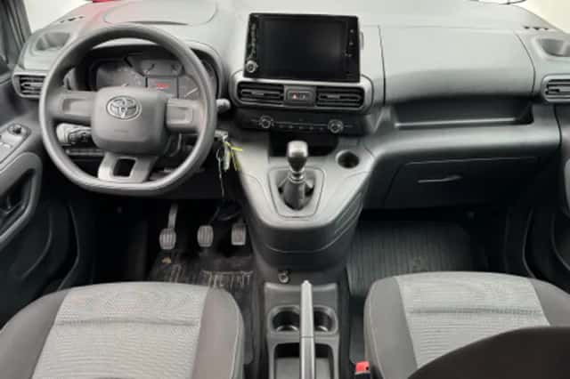 Toyota Proace (2022) thumbnail 2