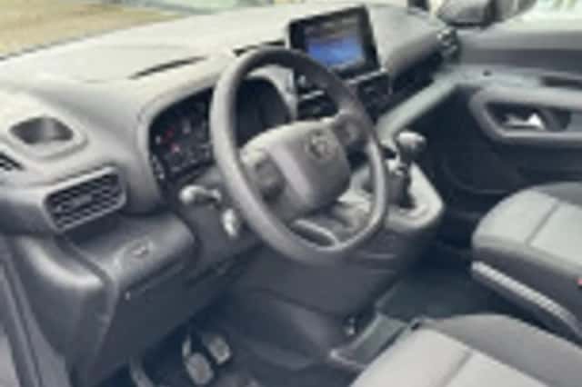 Toyota Proace (2022) thumbnail 38