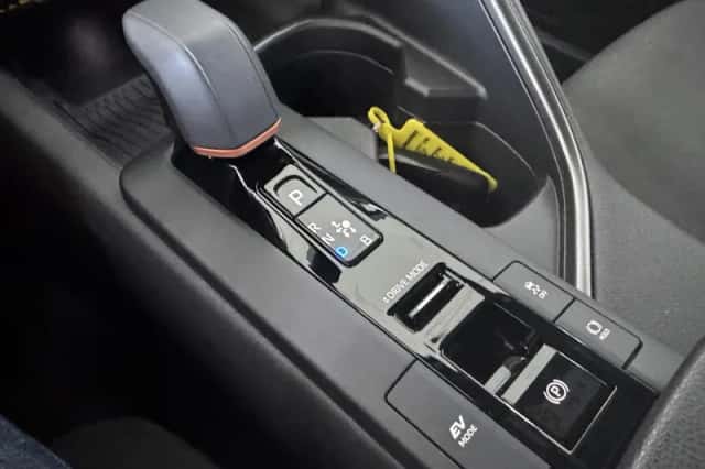Toyota C hr (2024) thumbnail 17