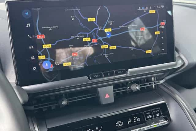Toyota C hr (2024) thumbnail 18