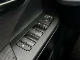 Toyota C hr (2024) thumbnail 21