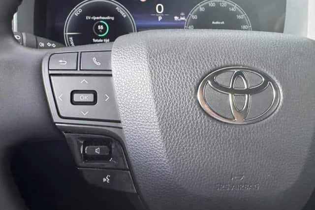 Toyota C hr (2024) thumbnail 25