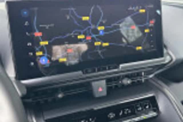 Toyota C hr (2024) thumbnail 42