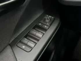 Toyota C hr (2024) thumbnail 45