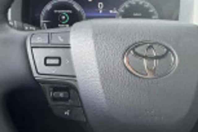 Toyota C hr (2024) thumbnail 49