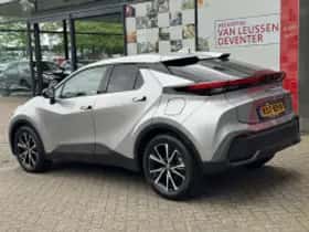 Toyota C hr (2024) thumbnail 3