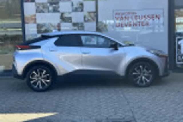 Toyota C hr (2024) thumbnail 39