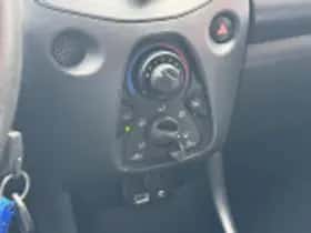 Toyota Aygo (2019) thumbnail 23
