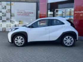 Toyota Aygo X (2024) thumbnail 24
