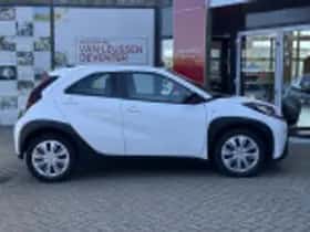 Toyota Aygo X (2024) thumbnail 25