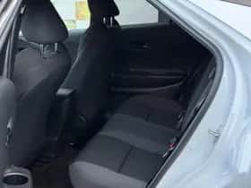 Toyota C hr (2024) thumbnail 12