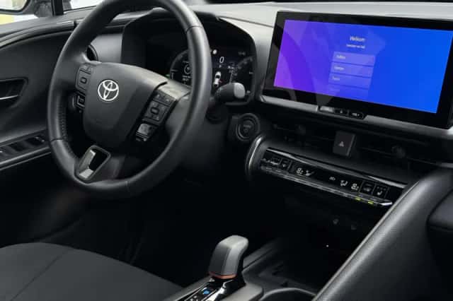 Toyota C hr (2024) thumbnail 13