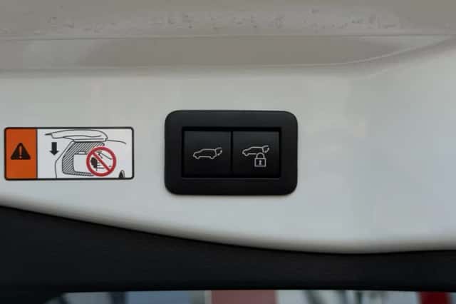 Toyota C hr (2024) thumbnail 24