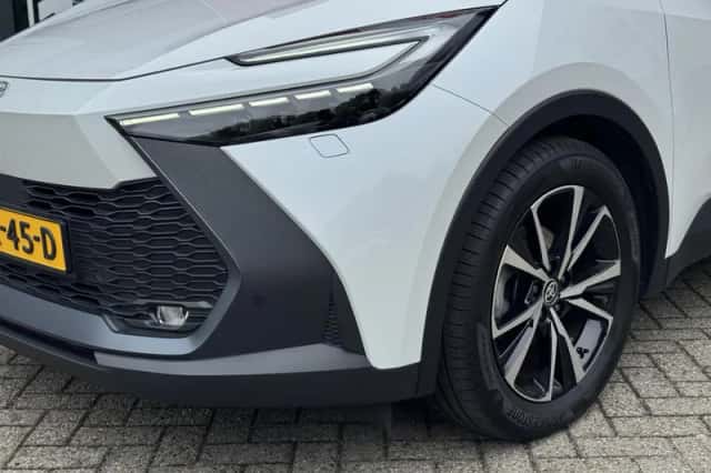 Toyota C hr (2024) thumbnail 25