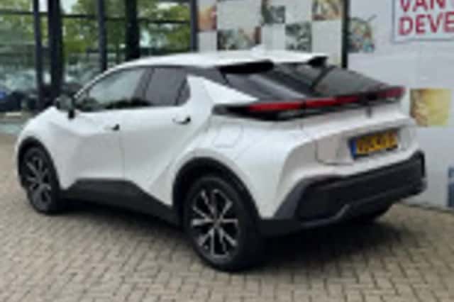 Toyota C hr (2024) thumbnail 31