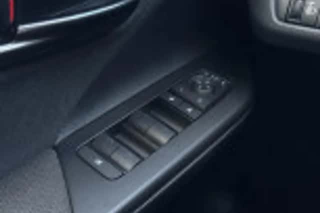 Toyota C hr (2024) thumbnail 41
