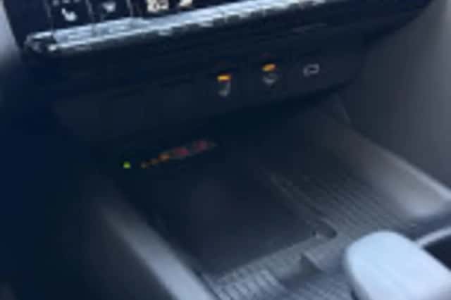 Toyota C hr (2024) thumbnail 42