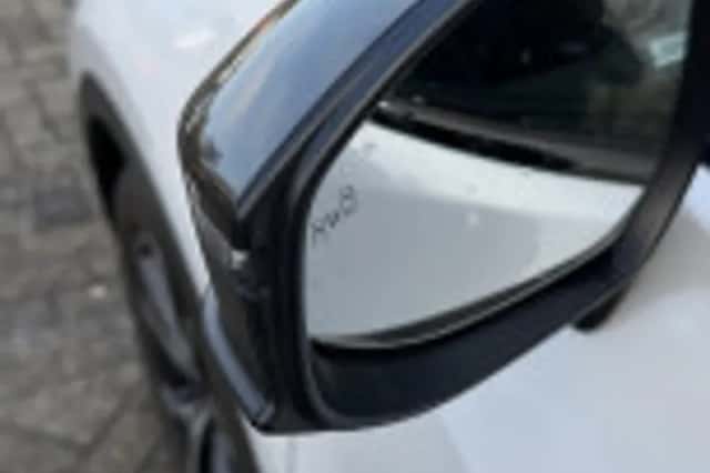Toyota C hr (2024) thumbnail 44