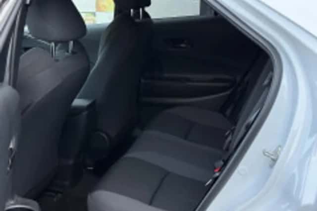 Toyota C hr (2024) thumbnail 6