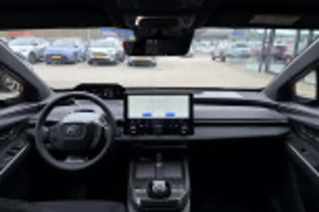 Toyota C hr (2026) thumbnail 30