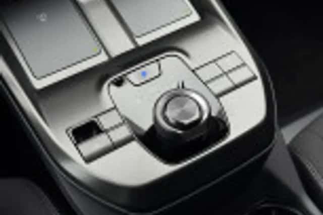 Toyota C hr (2026) thumbnail 34