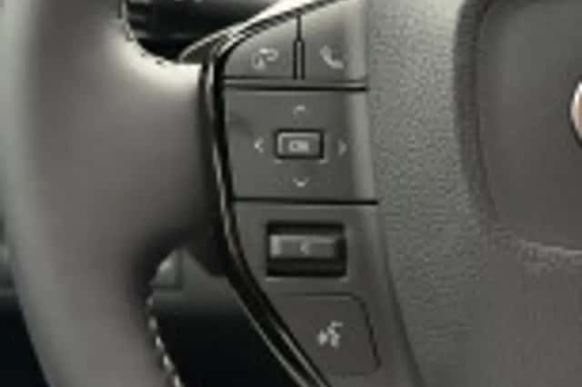 Toyota C hr (2026) thumbnail 38