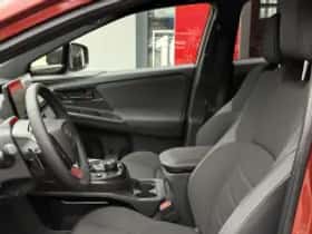 Toyota C hr (2026) thumbnail 6