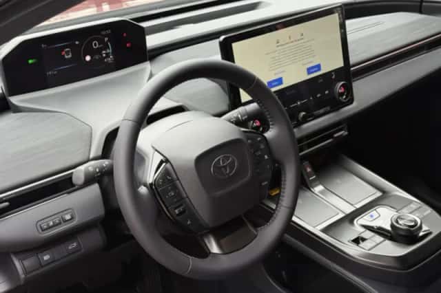 Toyota C hr (2026) thumbnail 55
