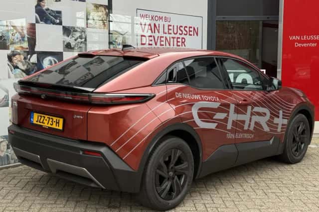 Toyota C hr (2026) thumbnail 9